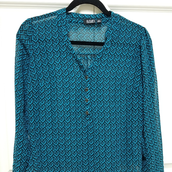 Bundle of 3 Long-sleeve blouses - Picture 8 of 9